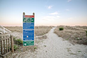 Grand Cayman B Holiday Home 8 bedroom By Affordable Large Properties