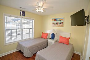 Grand Cayman B Holiday Home 8 bedroom By Affordable Large Properties