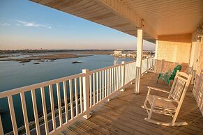 Grand Cayman B Holiday Home 8 bedroom By Affordable Large Properties