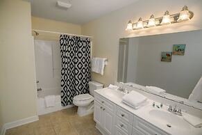 Grand Cayman B Holiday Home 8 bedroom By Affordable Large Properties