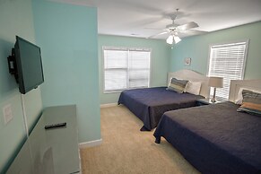 Grand Cayman B Holiday Home 8 bedroom By Affordable Large Properties