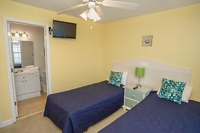 Grand Cayman B Holiday Home 8 bedroom By Affordable Large Properties