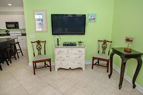 Grand Cayman B Holiday Home 8 bedroom By Affordable Large Properties