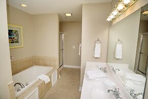 Grand Cayman I Holiday Home 8 bedroom By Affordable Large Properties