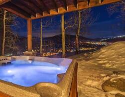 Aspen View Lodge 4 Bedroom Apartment by Key to the Rockies