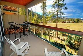 Pines Condominiums 2 Bedroom Apartment by Key to the Rockies