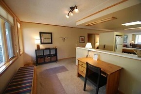 Pines Condominiums 1 Bedroom Apartment by Key to the Rockies
