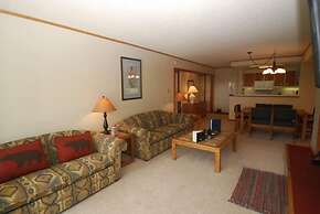Pines Condominiums 1 Bedroom Apartment by Key to the Rockies