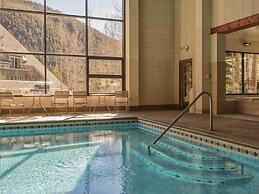 Pines Condominiums 1 Bedroom Apartment by Key to the Rockies