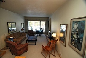 Pines Condominiums 2 Bedroom Apartment by Key to the Rockies