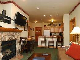 Hidden River Lodge 2 Bedroom Apartment by Key to the Rockies