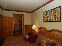 Hidden River Lodge 2 Bedroom Apartment by Key to the Rockies