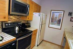 Ski Run Condominiums 2 Bedroom Apartment by Key to the Rockies