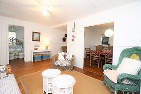 E ARCTIC 412 2 Bedroom Holiday Home By My Ocean Rentals