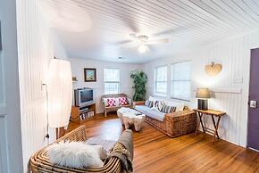 E ARCTIC 412 2 Bedroom Holiday Home By My Ocean Rentals