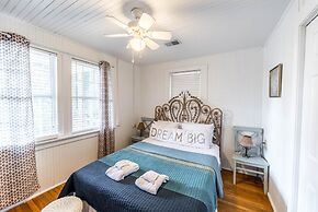 E ARCTIC 412 2 Bedroom Holiday Home By My Ocean Rentals