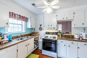 E ARCTIC 412 2 Bedroom Holiday Home By My Ocean Rentals