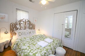 E ARCTIC 412 2 Bedroom Holiday Home By My Ocean Rentals