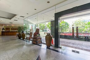 Paragon Gallery Hotel