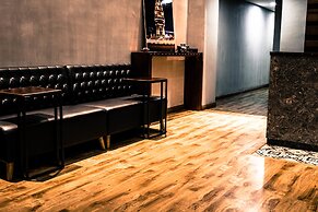 Point Boutique Hotel