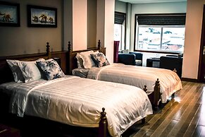 Point Boutique Hotel