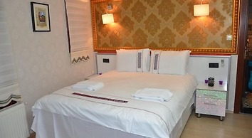 Sophia Studio Apartments