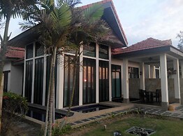 Sabah Beach Villas & Suites