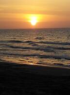 Sabah Beach Villas & Suites