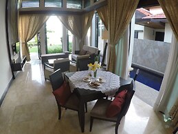 Sabah Beach Villas & Suites