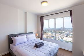 Baan KiangFah SeaView Condominium