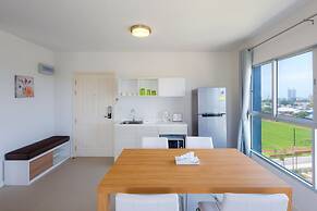 Baan KiangFah SeaView Condominium