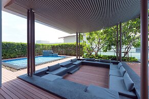 Baan KiangFah SeaView Condominium