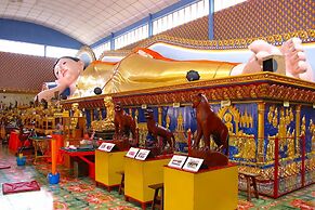 Golden View Serviced Apartment