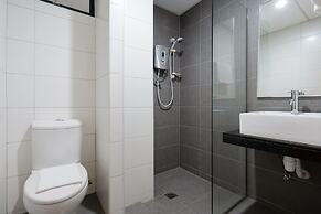 Golden View Serviced Apartment