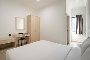 Golden View Serviced Apartment