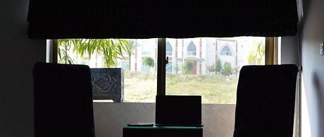 Intellectual Inn - Bahria Town