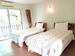 Wangnamkam Riverside Resort