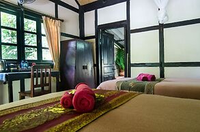 Hillside - Nature Lifestyle Lodge