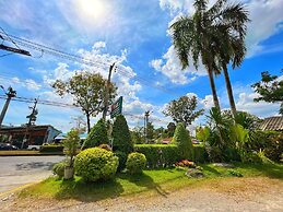 Peak Boutique City Hotel