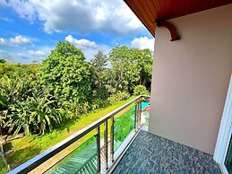 Peak Boutique City Hotel