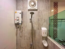 Peak Boutique City Hotel