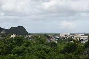 Peak Boutique City Hotel