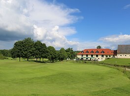 Apartments Golfpark Schlossgut Sickendorf