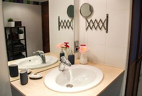 Lollipop Flats City Centre Supreme Suite