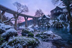 Hotel Mirjana & Rastoke