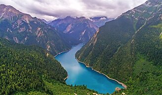 Hilton Jiuzhaigou Resort