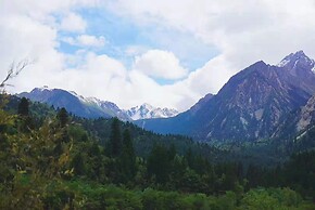 Hilton Jiuzhaigou Resort