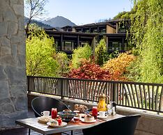 Hilton Jiuzhaigou Resort