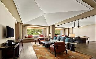 Hilton Jiuzhaigou Resort