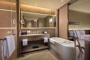 Hilton Jiuzhaigou Resort